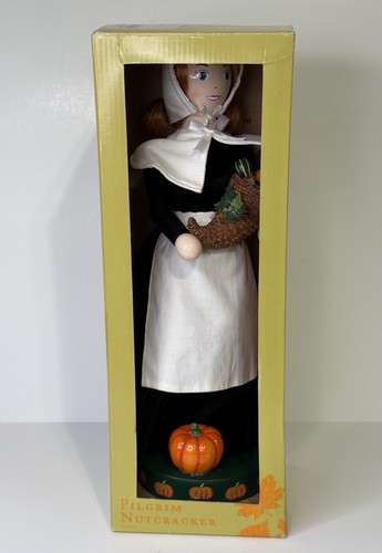 Nutcracker pilgrim woman - nutcracker,